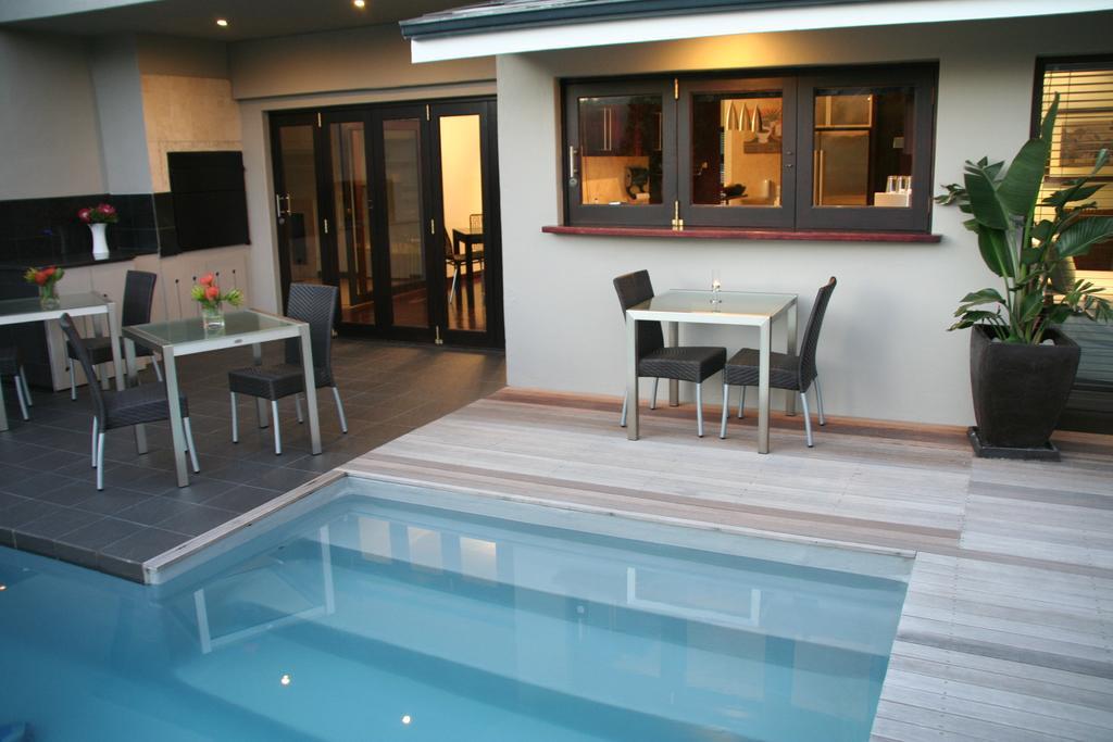Keren'S Vine Guesthouse Stellenbosch Eksteriør billede