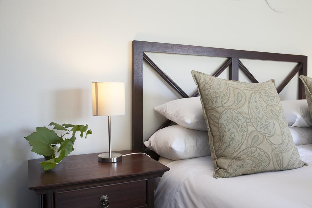 Keren'S Vine Guesthouse Stellenbosch Eksteriør billede